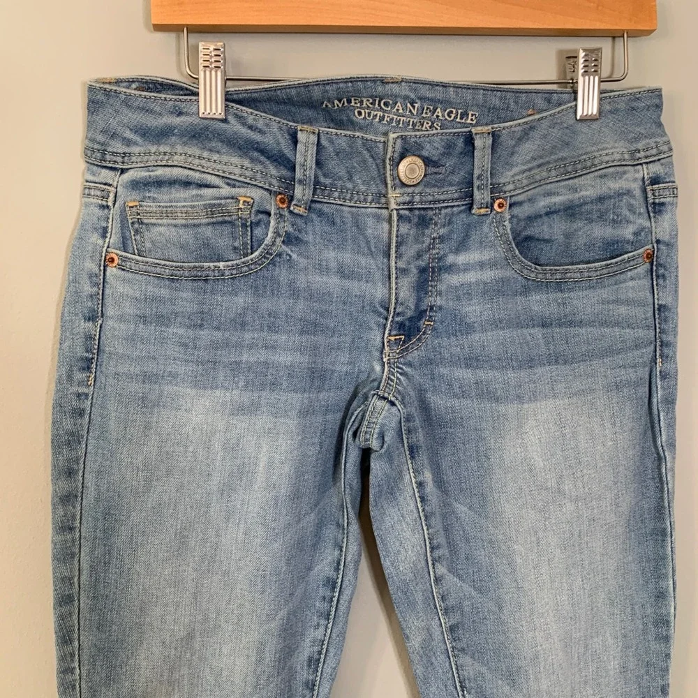 American Eagle Outfitters Kick Boot Stretch Jeans Womens Size 6 Light Wash Denim